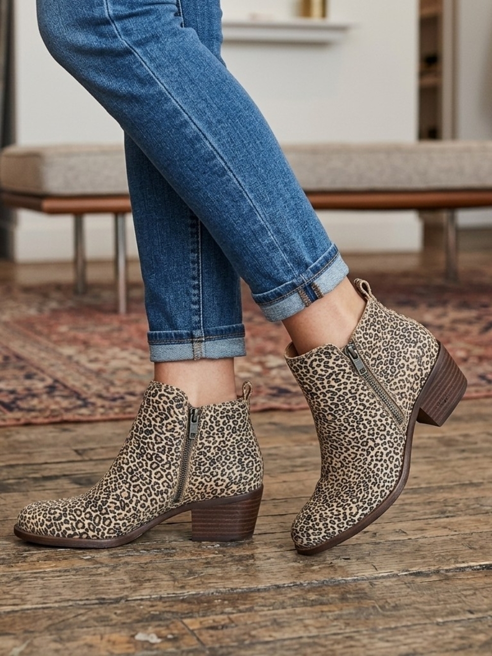 Lucky Brand Basel Leopard Print Ankle Booties Suede Side Zip Stacked Heel Sz: 7M